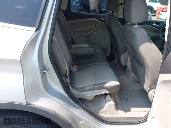 2013 Ford Escape SE z VIN 1FMCU9GX9DUB09981, wystawiony jako IAAI lot #42412927 z przebiegiem 150 499 mil mil oraz . Historia ofert i sprzedaży dostępna na DreamBid. Obrazek 8.