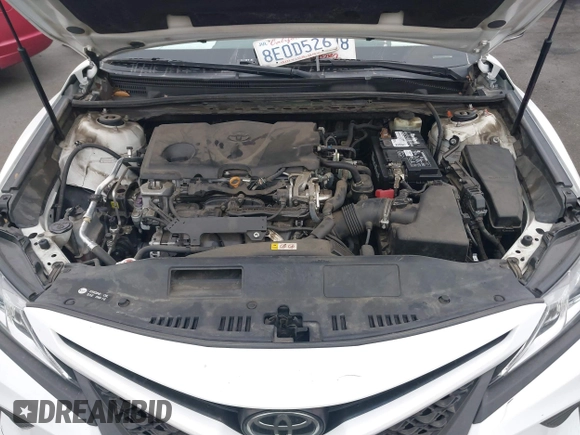 2018 Toyota Camry LE z VIN 4T1B11HK7JU111555, wystawiony jako IAAI lot #42421362 z przebiegiem 102 404 mil mil oraz . Historia ofert i sprzedaży dostępna na DreamBid. Obrazek 10.