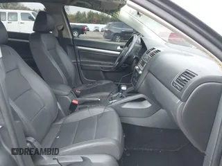 2008 Volkswagen Jetta SE z VIN 3VWRM71K18M135790, wystawiony jako IAAI lot #42165888 z przebiegiem 147 523 mil mil oraz . Historia ofert i sprzedaży dostępna na DreamBid. Obrazek 5.