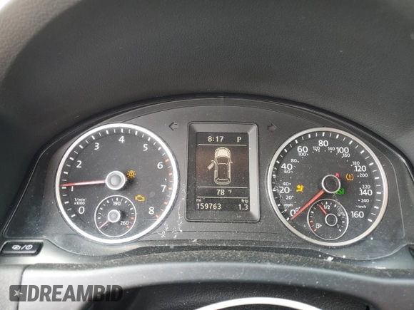 2018 Volkswagen Tiguan with VIN WVGBV7AX9JK000577, listed as a Copart auction lot 55118265 with 159,763 mi miles and Clean Title. Bid and sale history available at DreamBid. Image 9.
