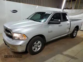 2018 Ram 1500 SLT z VIN 1C6RR6GG8JS126834, wystawiony jako Copart lot #46529825 z przebiegiem 190 240 mil mil oraz Czysty tytuł • Clean title. Historia ofert i sprzedaży dostępna na DreamBid. Obrazek 1.