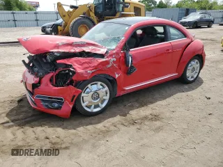 2018 Volkswagen Beetle SE with VIN 3VWJD7AT3JM727803, listed as a Copart auction lot 53893315 with Not provided miles and Clean title. Bid and sale history available at DreamBid. Image 1.