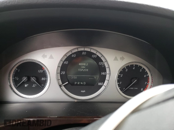 2010 Mercedes-Benz GLK 350 z VIN WDCGG8HB6AF481153, wystawiony jako Copart lot #56990725 z przebiegiem 137 231 mil mil oraz Szkoda całkowita • Salvage title. Historia ofert i sprzedaży dostępna na DreamBid. Obrazek 9.