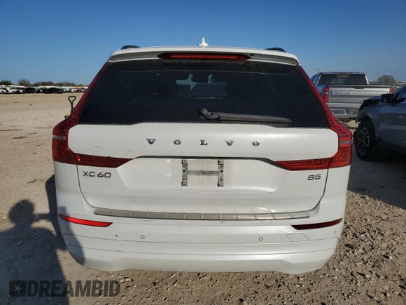 2022 Volvo XC60 Momentum z VIN YV4L12DK0N1944994, wystawiony jako Copart lot #85899774 z przebiegiem 95 461 mil mil oraz Szkoda całkowita • Salvage title. Historia ofert i sprzedaży dostępna na DreamBid. Obrazek 6.