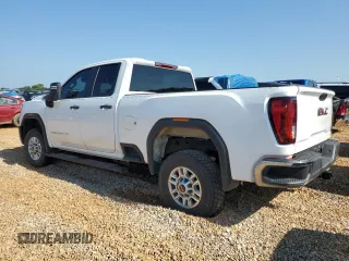 2024 GMC Sierra 2500HD Pro с VIN 1GT59LE78RF229829, выставлен на аукционе Copart как лот 61135885 с пробегом 43 985 миль миль и Списание • Salvage title. История ставок и продаж доступна на DreamBid. Изображение 2.