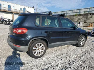 2010 Volkswagen Tiguan S z VIN WVGBV7AX3AW516605, wystawiony jako Copart lot #64825855 z przebiegiem 116 833 mil mil oraz Czysty tytuł • Clean title. Historia ofert i sprzedaży dostępna na DreamBid. Obrazek 3.