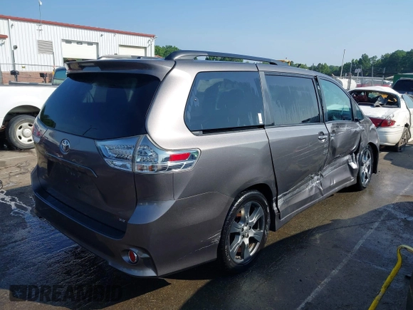 2017 Toyota Sienna SE with VIN 5TDXZ3DC4HS799333, listed as a IAAI auction lot 42424153 with 110,792 mi miles and . Bid and sale history available at DreamBid. Image 4.