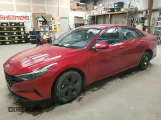 2021 Hyundai Elantra SEL z VIN KMHLM4AG0MU194401, wystawiony jako Copart lot #54850225 z przebiegiem 77 998 mil mil oraz Czysty tytuł • Clean title. Historia ofert i sprzedaży dostępna na DreamBid. Obrazek 1.