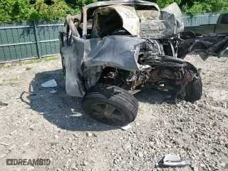2010 Chevrolet Avalanche LTZ with VIN 3GNVKGE01AG291940, listed as a Copart auction lot 57617474 with 0 mi miles and Salvage Title. Bid and sale history available at carsss.com. Image 10.