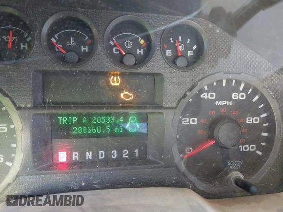 2008 Ford Super Duty F-250 SRW XL with VIN 1FTSX21538EE24913, listed as a IAAI auction lot 41279613 with 288,360 mi miles. Bid and sale history available at carsss.com. Image 7.