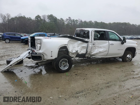 2022 Chevrolet Silverado 3500HD LTZ z VIN 1GC4YUEY9NF106158, wystawiony jako Copart lot #50033485 z przebiegiem 11 721 mil mil oraz Szkoda całkowita • Salvage title. Historia ofert i sprzedaży dostępna na DreamBid. Obrazek 3.