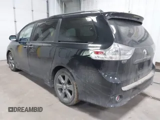 2017 Toyota Sienna SE with VIN 5TDXZ3DC5HS897285, listed as a IAAI auction lot 41448535 with 125,546 mi miles. Bid and sale history available at carsss.com. Image 3.