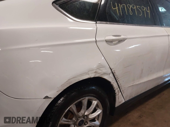 2015 Ford Fusion S with VIN 3FA6P0G73FR296798, listed as a IAAI auction lot 41789594 with 207,233 mi miles. Bid and sale history available at carsss.com. Image 13.