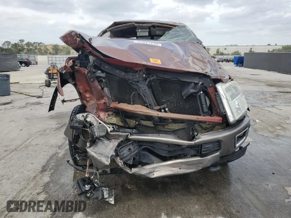 2016 Nissan Titan Platinum Reserve z VIN 1N6BA1F28GN506397, wystawiony jako Copart lot #53831235 z przebiegiem 258 474 mil mil oraz Nie do naprawy • Non repairable. Historia ofert i sprzedaży dostępna na DreamBid. Obrazek 5.