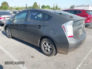 2010 Toyota Prius II with VIN JTDKN3DUXA1030143, listed as a IAAI auction lot 42051992 with 209,583 mi miles. Bid and sale history available at carsss.com. Image 3.