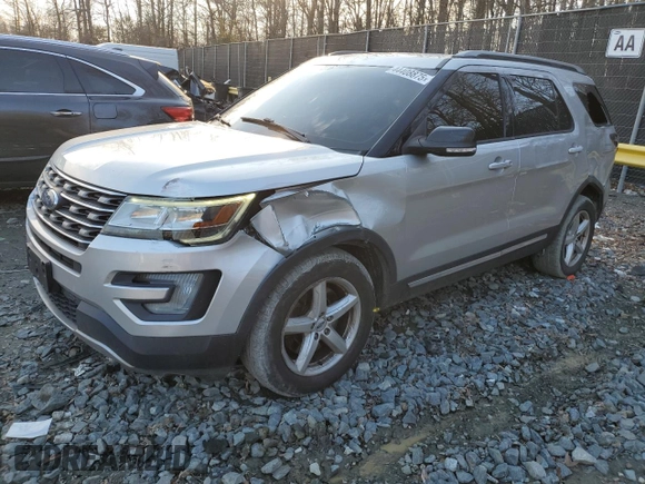 2016 Ford Explorer XLT with VIN 1FM5K8D89GGC81162, listed as a Copart auction lot 44408875 with 123,916 mi miles and Salvage Title. Bid and sale history available at carsss.com. Image 1.