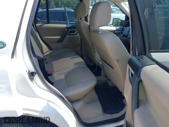 2009 Land Rover LR2 HSE with VIN SALFR24N09H140140, listed as a IAAI auction lot 39835481 with 129,053 mi miles and . Bid and sale history available at DreamBid. Image 8.