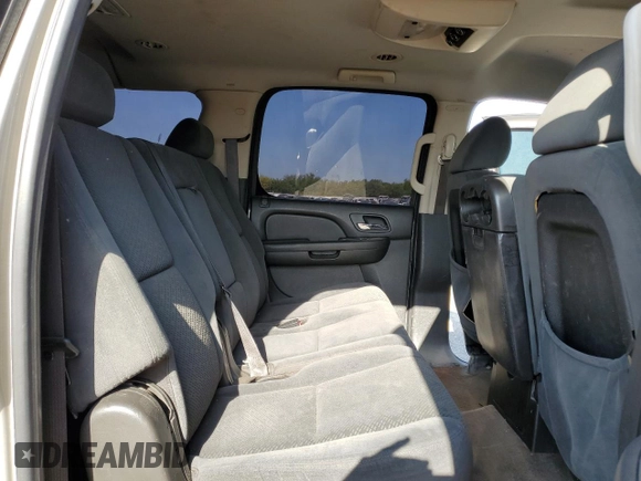 2008 Chevrolet Suburban 2LT with VIN 3GNFC16048G242593, listed as a Copart auction lot 52444085 with 205,159 mi miles and Salvage title. Bid and sale history available at DreamBid. Image 11.