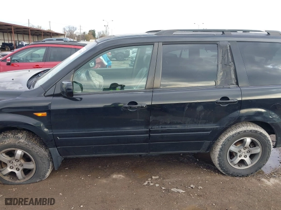 2007 Honda Pilot EX-L with VIN 5FNYF28557B027087, listed as a IAAI auction lot 41356244 with 183,923 mi miles. Bid and sale history available at carsss.com. Image 15.
