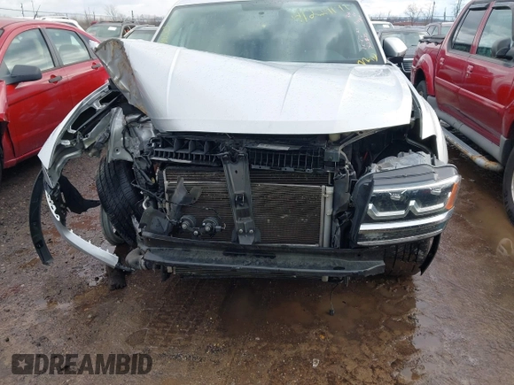 2018 Volkswagen Atlas S with VIN 1V2AP2CA3JC531272, listed as a IAAI auction lot 41224191 with 127,276 mi miles and . Bid and sale history available at DreamBid. Image 6.
