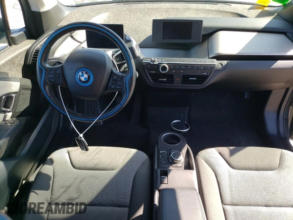 2019 BMW i3 with VIN WBY8P2C51K7D21073, listed as a Copart auction lot 68801733 with 27,386 mi miles. Bid and sale history available at carsss.com. Image 8.