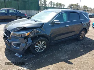 2017 Kia Sorento LX with VIN 5XYPGDA33HG215811, listed as a IAAI auction lot 41911945 with 74,660 mi miles. Bid and sale history available at carsss.com. Image 18.