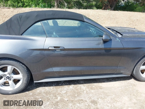 2015 Ford Mustang V6 z VIN 1FATP8EM8F5403003, wystawiony jako IAAI lot #42100184 z przebiegiem 77 532 mil mil oraz . Historia ofert i sprzedaży dostępna na DreamBid. Obrazek 14.