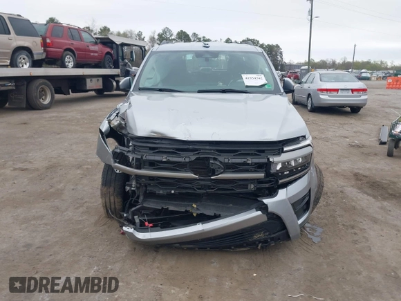 2024 Ford Expedition Max XLT z VIN 1FMJK1J84REA24967, wystawiony jako IAAI lot #41934342 z przebiegiem 39 188 mil mil oraz . Historia ofert i sprzedaży dostępna na DreamBid. Obrazek 12.