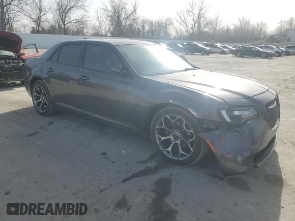 2016 Chrysler 300 S z VIN 2C3CCABG6GH167834, wystawiony jako Copart lot #48224735 z przebiegiem 93 777 mil mil oraz Szkoda całkowita • Salvage title. Historia ofert i sprzedaży dostępna na DreamBid. Obrazek 4.