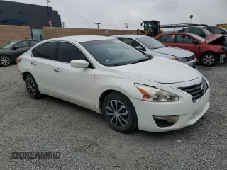 2014 Nissan Altima S with VIN 1N4AL3AP5EN259642, listed as a Copart auction lot 50933515 with 187,680 mi miles and Salvage Title. Bid and sale history available at DreamBid. Image 4.