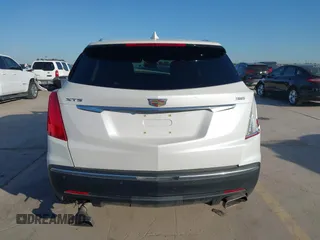 2018 Cadillac XT5 Luxury FWD z VIN 1GYKNCRS3JZ143354, wystawiony jako IAAI lot #41973536 z przebiegiem 101 327 mil mil oraz . Historia ofert i sprzedaży dostępna na DreamBid. Obrazek 16.