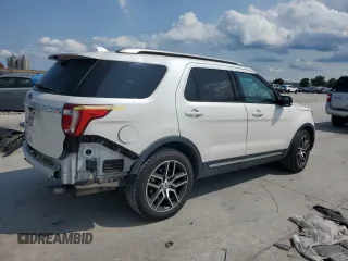 2017 Ford Explorer XLT z VIN 1FM5K7D88HGB49909, wystawiony jako Copart lot #59027255 z przebiegiem 133 536 mil mil oraz Szkoda całkowita • Salvage title. Historia ofert i sprzedaży dostępna na DreamBid. Obrazek 3.