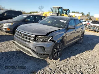 2020 Volkswagen Atlas SE with VIN 1V23C2CA9LC218203, listed as a Copart auction lot 47288324 with 64,261 mi miles and . Bid and sale history available at DreamBid. Image 1.