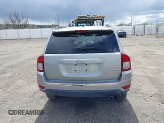 2016 Jeep Compass Latitude z VIN 1C4NJCEA3GD748900, wystawiony jako IAAI lot #42150337 z przebiegiem 72 190 mil mil oraz . Historia ofert i sprzedaży dostępna na DreamBid. Obrazek 16.