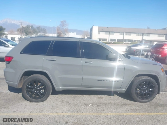 2021 Jeep Grand Cherokee Laredo X with VIN 1C4RJEAGXMC553627, listed as a IAAI auction lot 41376899 with 46,706 mi miles. Bid and sale history available at carsss.com. Image 13.