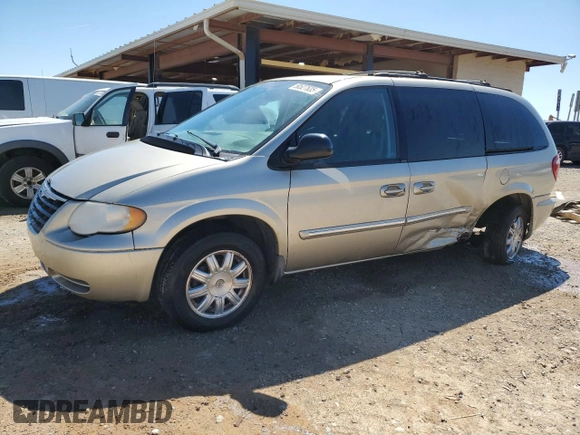 2005 Chrysler Town & Country Touring with VIN 2C4GP54L55R558192, listed as a Copart auction lot 50527635 with 204,649 mi miles and Salvage Title. Bid and sale history available at carsss.com. Image 1.
