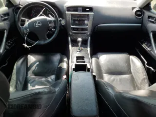 2011 Lexus IS 250 z VIN JTHBF5C28B5142120, wystawiony jako Copart lot #57100655 z przebiegiem 178 403 mil mil oraz Szkoda całkowita • Salvage title. Historia ofert i sprzedaży dostępna na DreamBid. Obrazek 8.