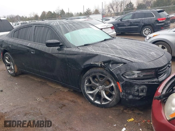 2015 Dodge Charger SXT z VIN 2C3CDXHG3FH754224, wystawiony jako IAAI lot #41527488 z przebiegiem 162 116 mil mil oraz . Historia ofert i sprzedaży dostępna na DreamBid. Obrazek 1.