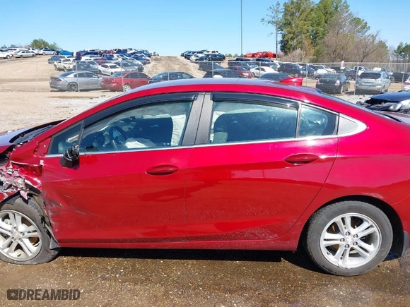 2018 Chevrolet Cruze LT with VIN 1G1BE5SM2J7121704, listed as a IAAI auction lot 41745100 with NaN miles. Bid and sale history available at carsss.com. Image 15.
