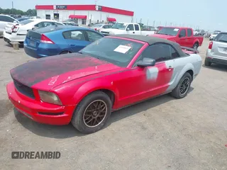 2007 Ford Mustang Deluxe с VIN 1ZVFT84N675212224, выставлен на аукционе IAAI как лот 42410643 с пробегом Не указан миль и . История ставок и продаж доступна на DreamBid. Изображение 2.
