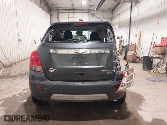 2016 Chevrolet Trax LTZ with VIN 3GNCJRSB1GL123615, listed as a IAAI auction lot 41232062 with 8,500 mi miles. Bid and sale history available at carsss.com. Image 17.