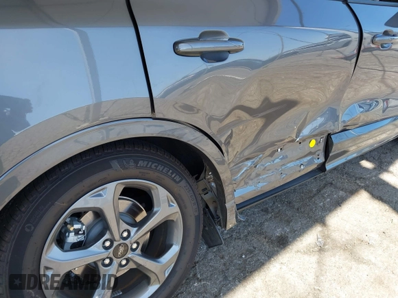 2024 Ford Escape ST-Line with VIN 1FMCU0MZ7RUA96544, listed as a IAAI auction lot 41830465 with 3,463 mi miles and . Bid and sale history available at DreamBid. Image 6.