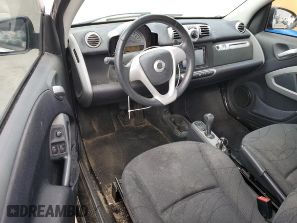 2012 Smart fortwo Pure z VIN WMEEJ3BA2CK549445, wystawiony jako Copart lot #48352495 z przebiegiem 53 406 mil mil oraz Tytuł czysty. Historia ofert i sprzedaży dostępna na DreamBid. Obrazek 8.