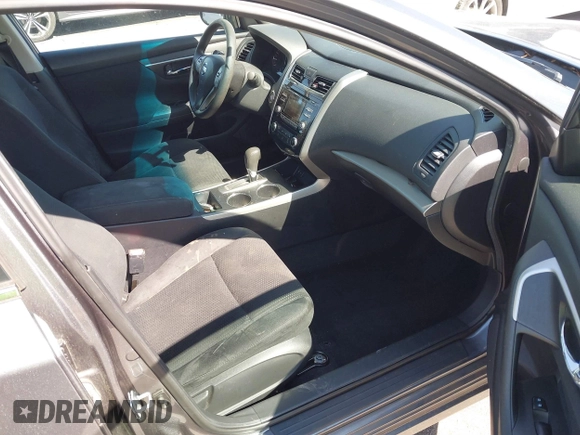 2015 Nissan Altima S with VIN 1N4AL3AP9FN307211, listed as a IAAI auction lot 41864285 with 114,888 mi miles and . Bid and sale history available at carsss.com. Image 5.