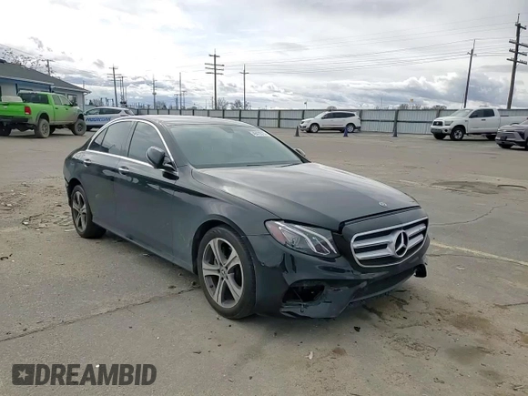 2019 Mercedes-Benz E 300 с VIN WDDZF4KB6KA648909, выставлен на аукционе Copart как лот 49472015 с пробегом 52 473 миль миль и Списание • Salvage title. История ставок и продаж доступна на DreamBid. Изображение 11.