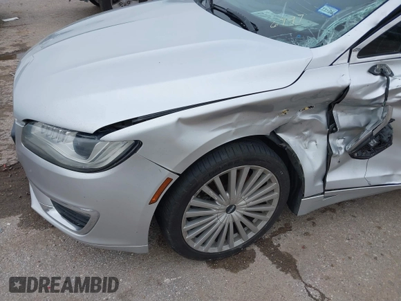 2017 Lincoln MKZ Select with VIN 3LN6L5CC9HR636797, listed as a IAAI auction lot 41453457 with 89,367 mi miles. Bid and sale history available at carsss.com. Image 6.