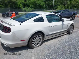 2013 Ford Mustang V6 with VIN 1ZVBP8AM6D5256735, listed as a IAAI auction lot 42322736 with 88,161 mi miles and . Bid and sale history available at DreamBid. Image 4.