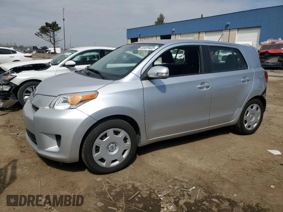2011 Scion xD z VIN JTKKU4B41B1013933, wystawiony jako Copart lot #50499405 z przebiegiem 137 741 mil mil oraz Tytuł czysty. Historia ofert i sprzedaży dostępna na DreamBid. Obrazek 1.