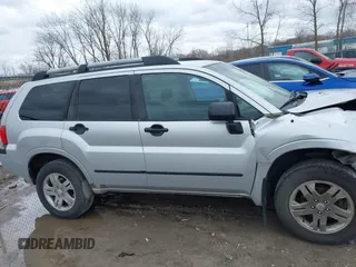 2005 Mitsubishi Endeavor LS with VIN 4A4MM21S65E020791, listed as a IAAI auction lot 41844348 with 208,007 mi miles. Bid and sale history available at carsss.com. Image 14.