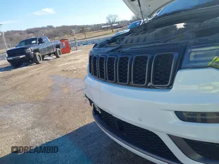 2020 Jeep Grand Cherokee Limited X z VIN 1C4RJFBT0LC408628, wystawiony jako IAAI lot #41632158 z przebiegiem 48 058 mil mil oraz . Historia ofert i sprzedaży dostępna na DreamBid. Obrazek 17.
